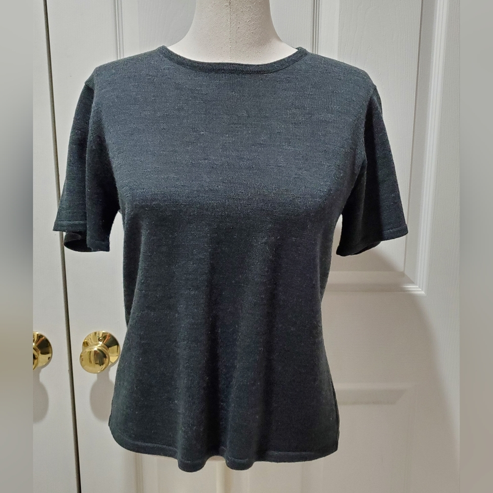 Tahari Charcoal Gray Crew Neck Sweater